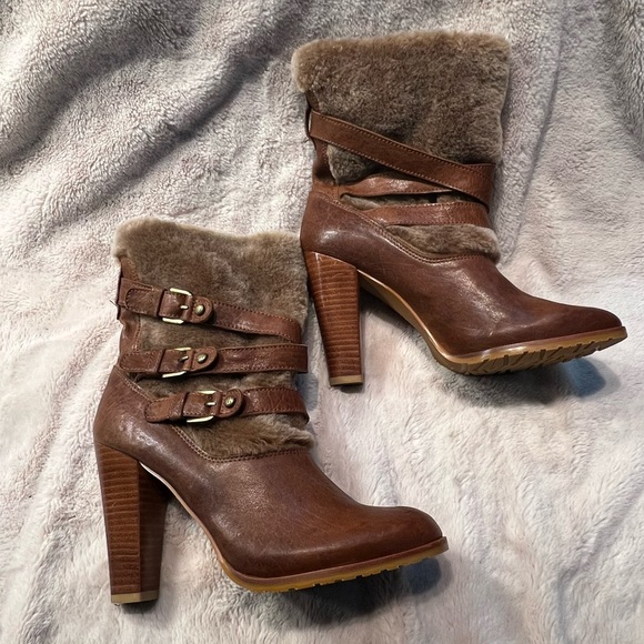 Stuart Weitzman Shoes - Stuart Weitzman Faux Fur Heeled Buckle Accent Leather Ankle Boots Size 9